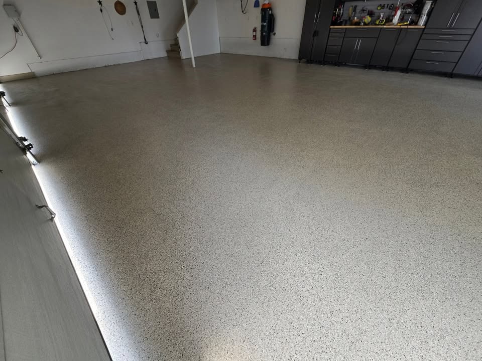Tan flake epoxy garage floor Flagstaff AZ